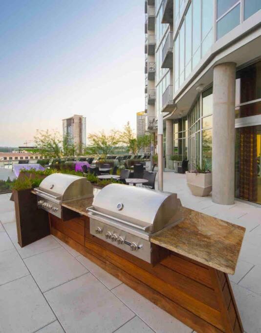 Indulge In Luxury Living 2 Bedroom Gem In The Heart Of Austin With Pool, Gym, And Breathtaking Views Экстерьер фото