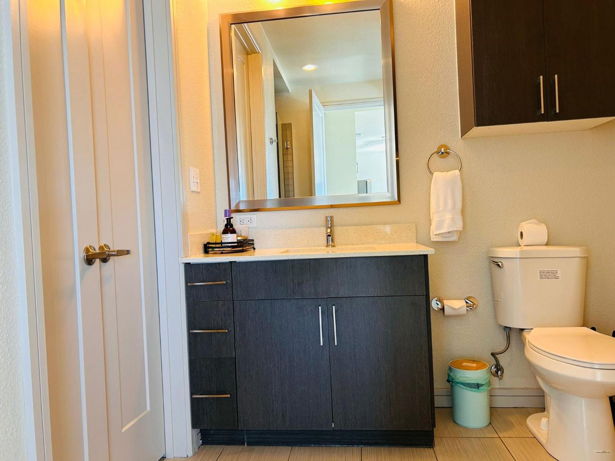 Indulge In Luxury Living 2 Bedroom Gem In The Heart Of Austin With Pool, Gym, And Breathtaking Views Экстерьер фото